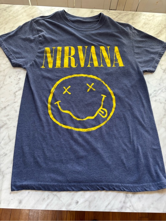 NIRVANA Tops - 💗5/$25💗 NIRVANA Short Sleeve Tee with Yellow Smiley Logo